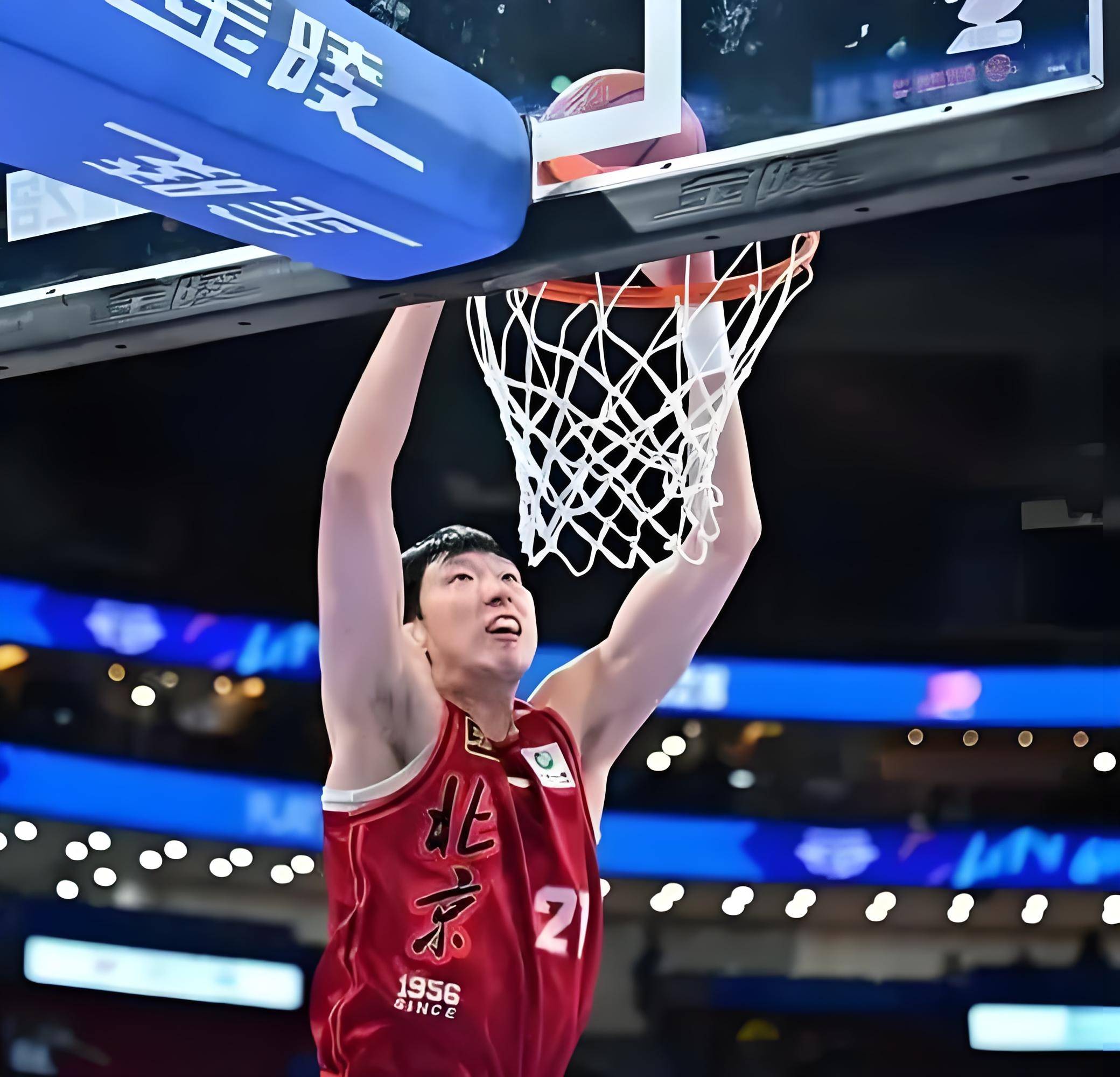 yabo转会期CBA常规赛传出新动向，国际米兰主帅复盘，管理层表态：悬念犹存，阵容厚度经受考验的简单介绍