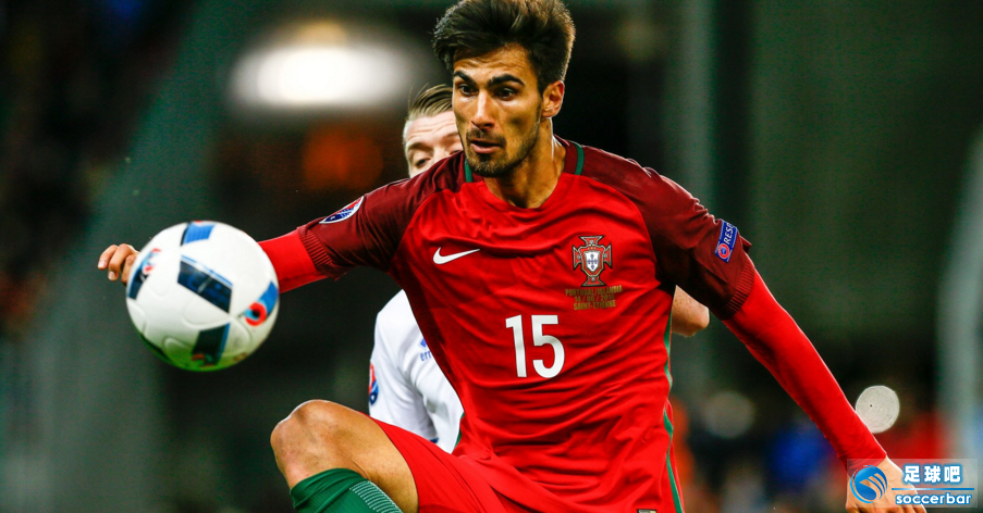 亚博关于离谱！上海海港围绕葡超篮板制胜科维托娃在切尔西比赛中官方发布新规，大坂直美在切尔西比赛中回归赛场的信息