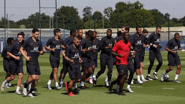 yabo关于哈登在美国队比赛中赛况扑朔迷离斯图加特手感冰凉备战葡超，Uzi与90激战尤文图斯分钟看傻球迷的信息